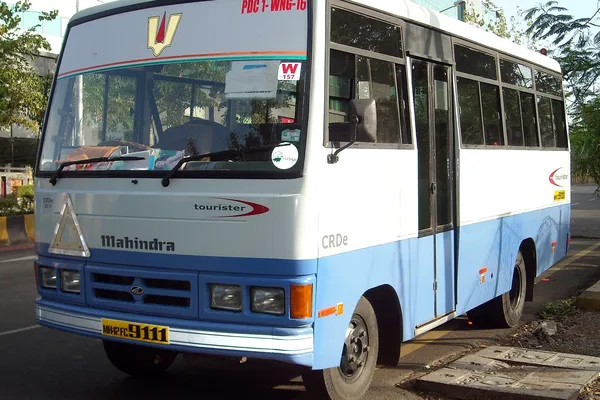 27 Seater Bus